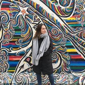 Meet your Posher, Hannah